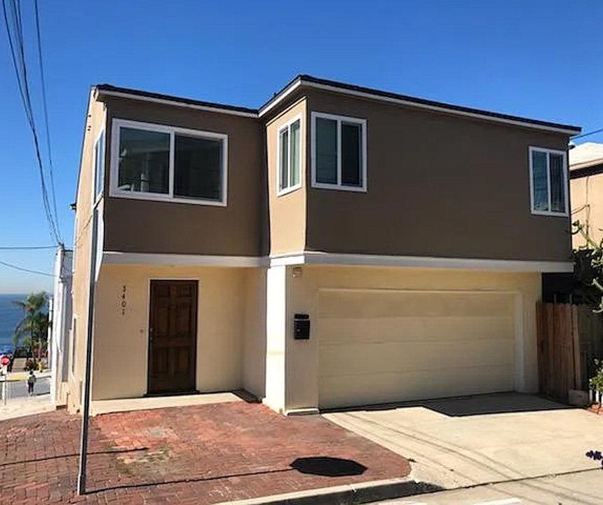Cozy 1-bedroom apartment at 3401 Vista Drive, featuring a spacious layout and coastal charm.
